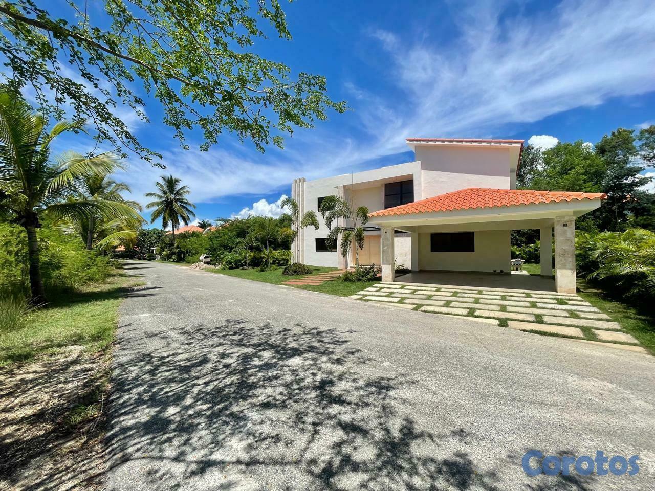 casas vacacionales y villas - VENTA DE VILLA NUEVA 5 HABITACIONES – JUAN DOLIO 4