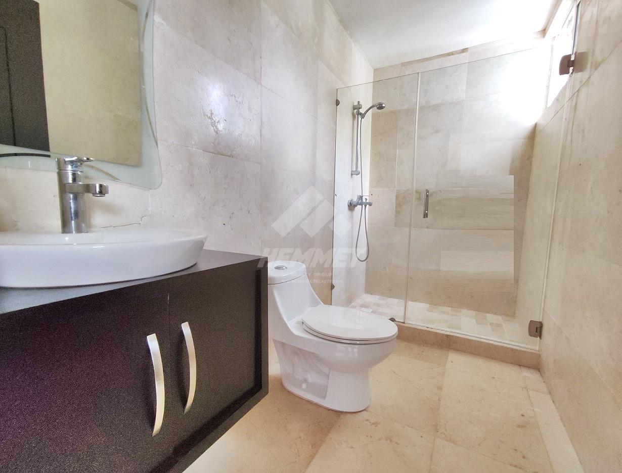 apartamentos - PISO ALTO ASCENSOR Y PARQUEOS TECHADOS CERROS GURABO SANTIAGO 8