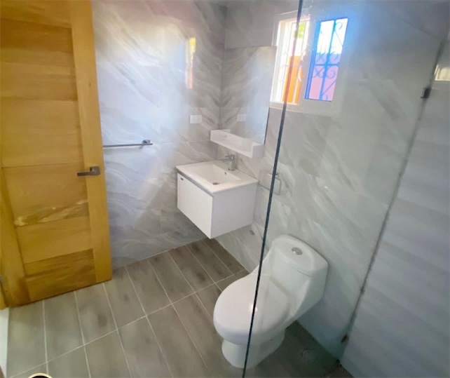 casas - Venta de casa de un nivel  en lucerna Santo Domingo este 5