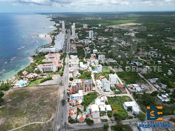 solares y terrenos - VENDE Excelente Solar con 1,024 metros en el CENTR 7