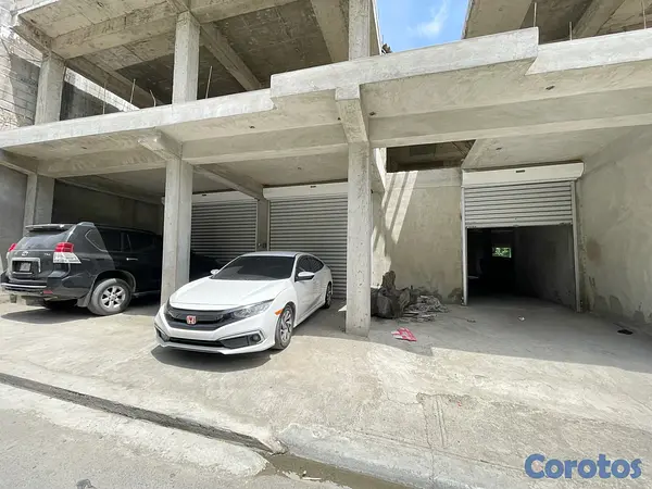 oficinas y locales comerciales - Local en manoguayabo primer nivel 4
