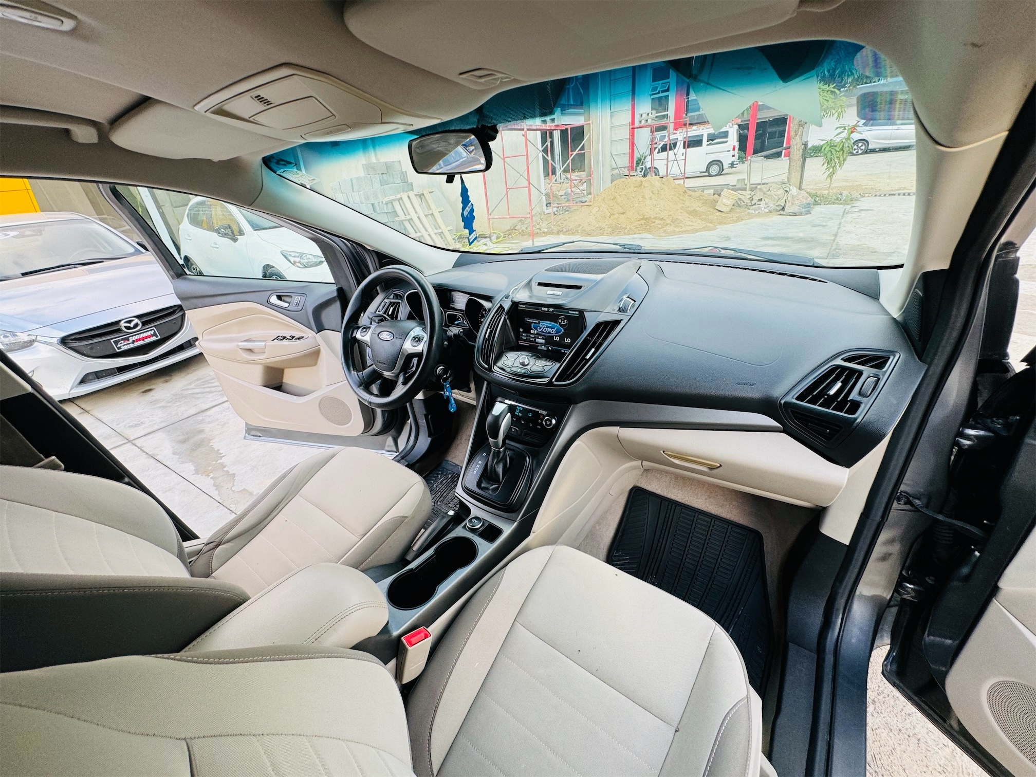 jeepetas y camionetas - Ford Escape Se 2014 9