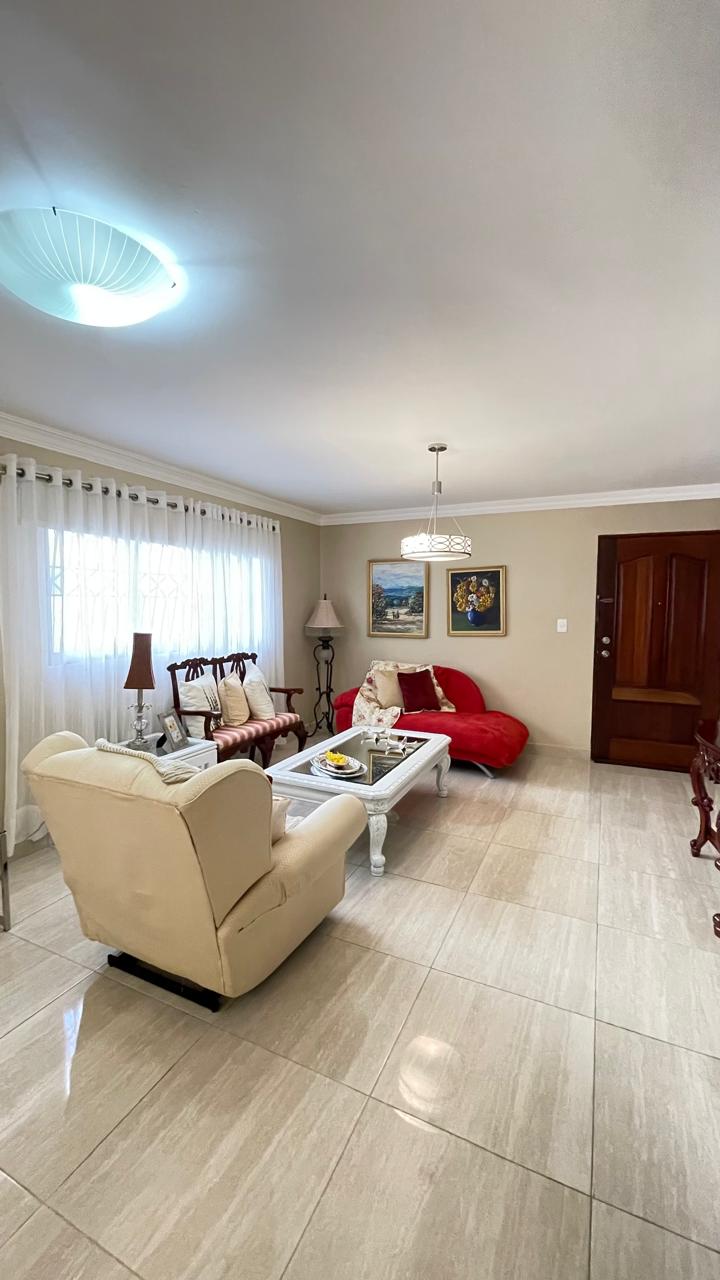 apartamentos - Apartamento en Gazcue Primer Nivel de 3 habitacion 0