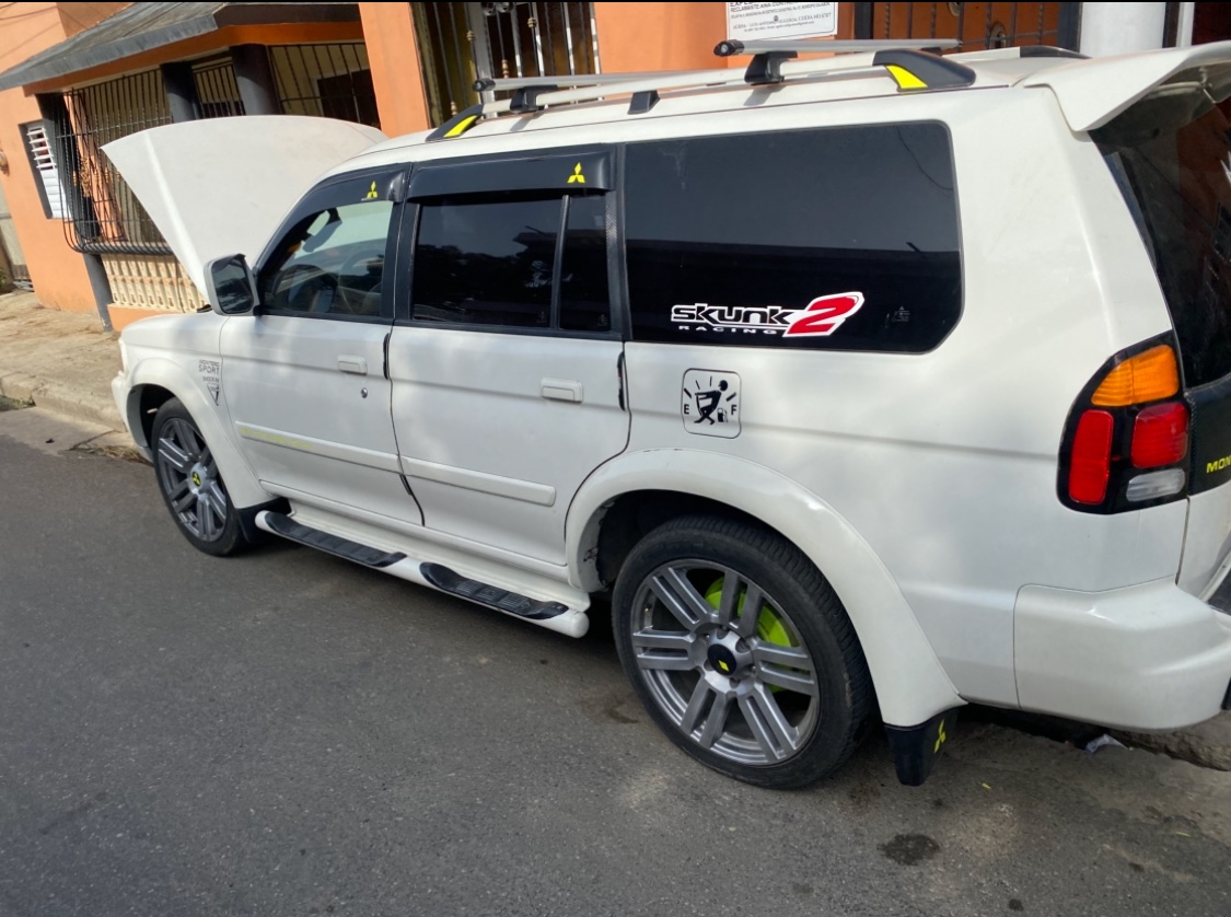 jeepetas y camionetas - vendo mi Montero sport 2004 solo personas interesadas  4
