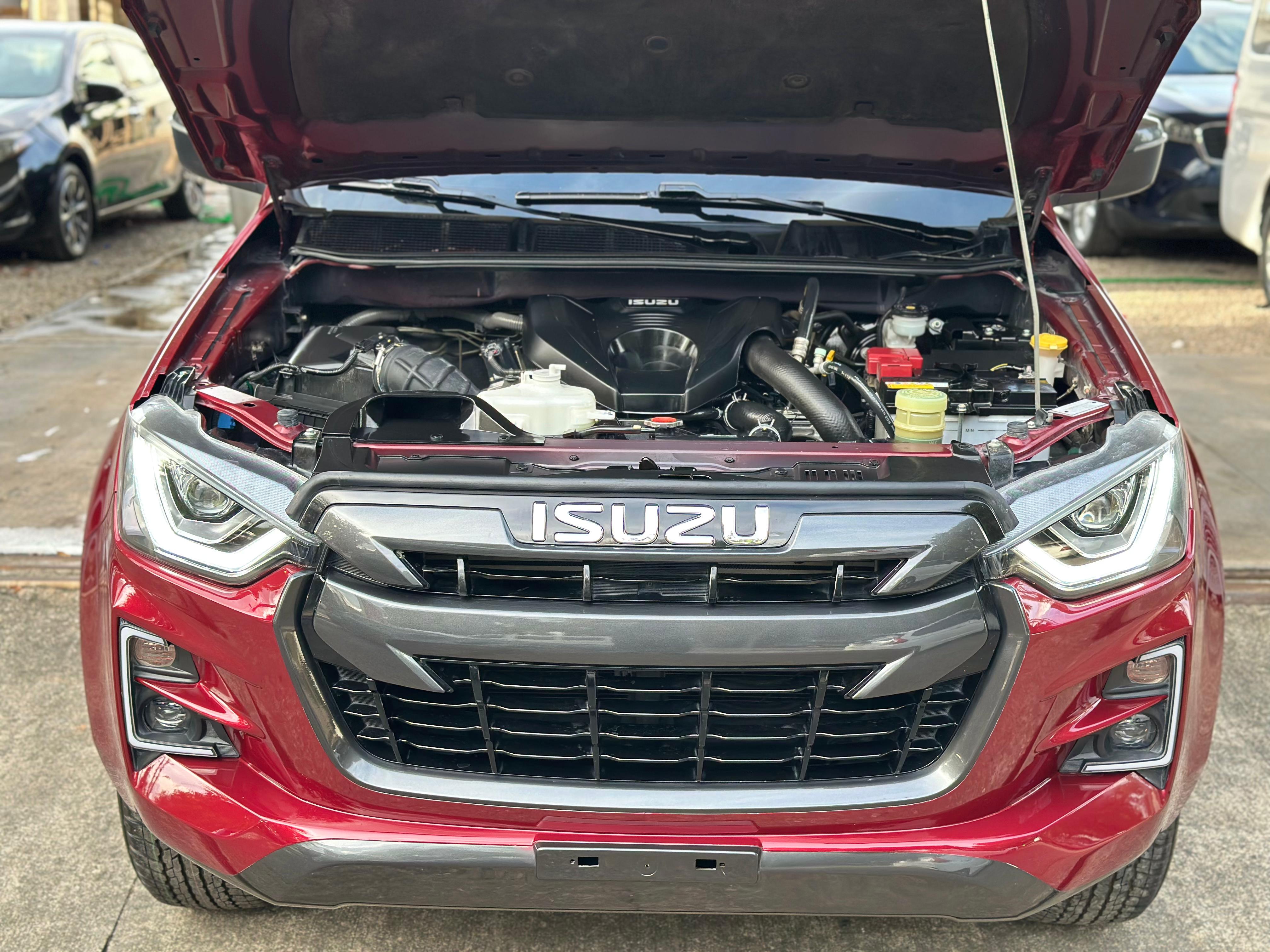 jeepetas y camionetas - 2024 ISUZU DMAX 4X4 FULL 8