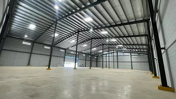 otros inmuebles - VENTA NAVE INDUSTRIAL DE 2,100M2-SECTOR ENGOMBE 5