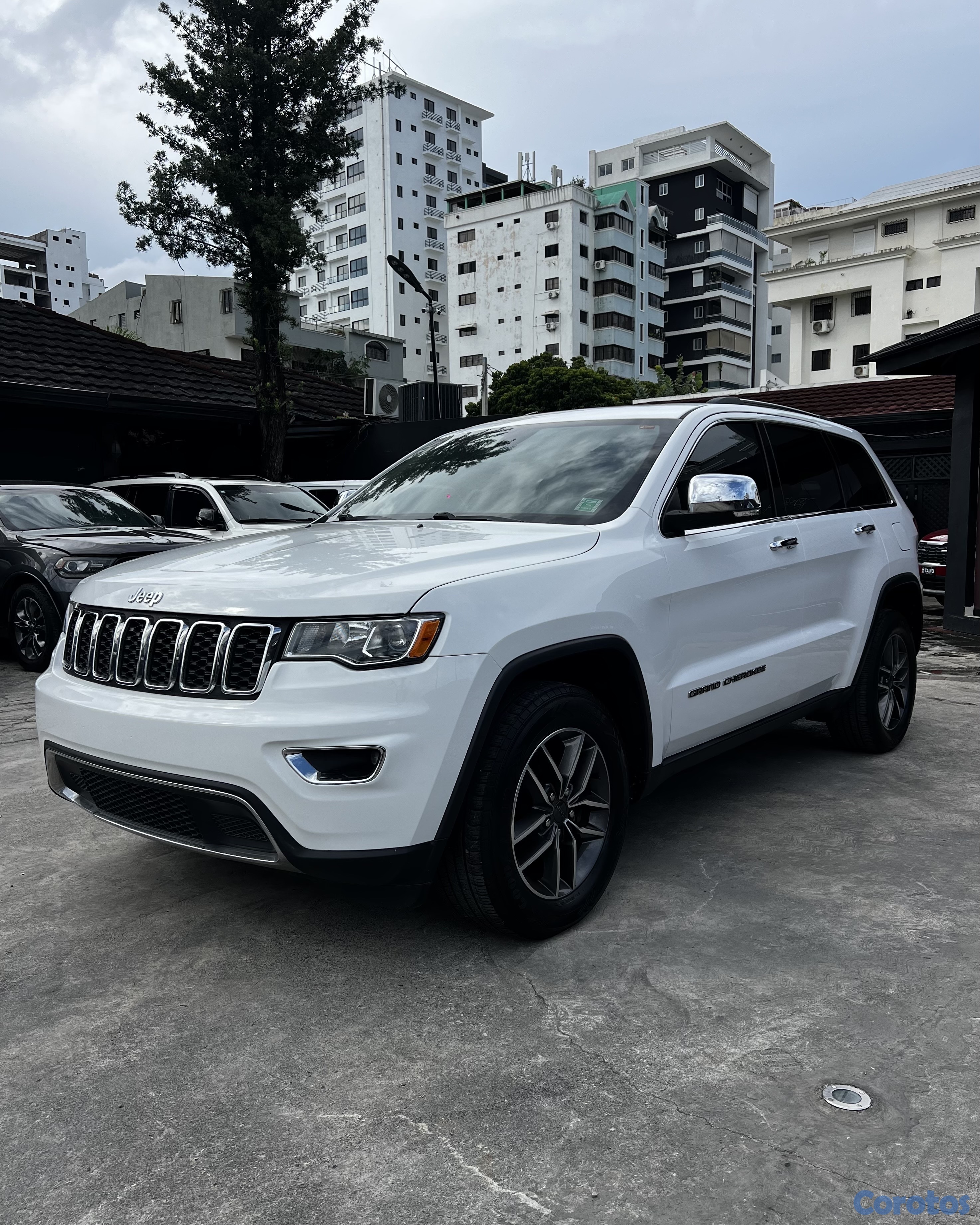 jeepetas y camionetas - Jeep Gran Cherokee Limited 2020 3