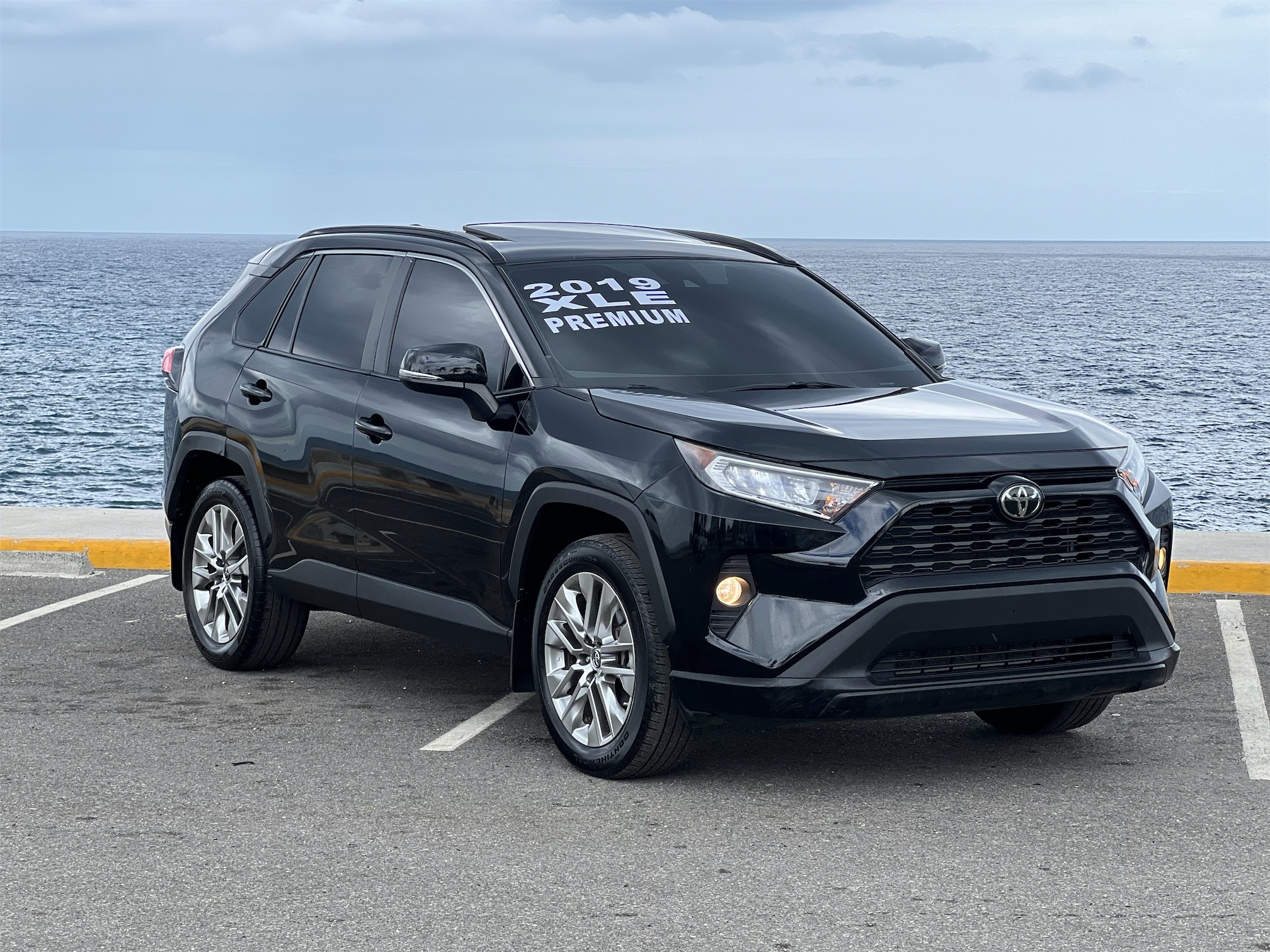 jeepetas y camionetas - Toyota Rav4 XLE Premium 2019 