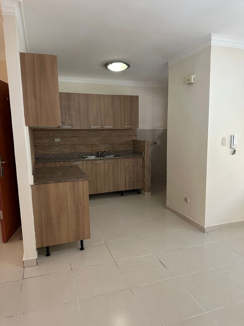 apartamentos - Cómodo y tranquilo apartamento en San Isidro. Acceso privado, seguridad 24/7. 2