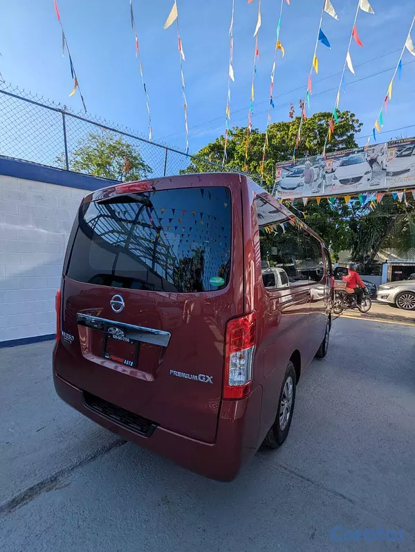 jeepetas y camionetas - NISSAN NV350 PRIMIUM 4