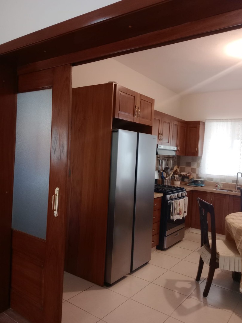 casas - VENDO   EXCELENTE CASA EN ARROYO HONDO (NUEVA)
PRECIO US$ 300 mil (negociable) 8