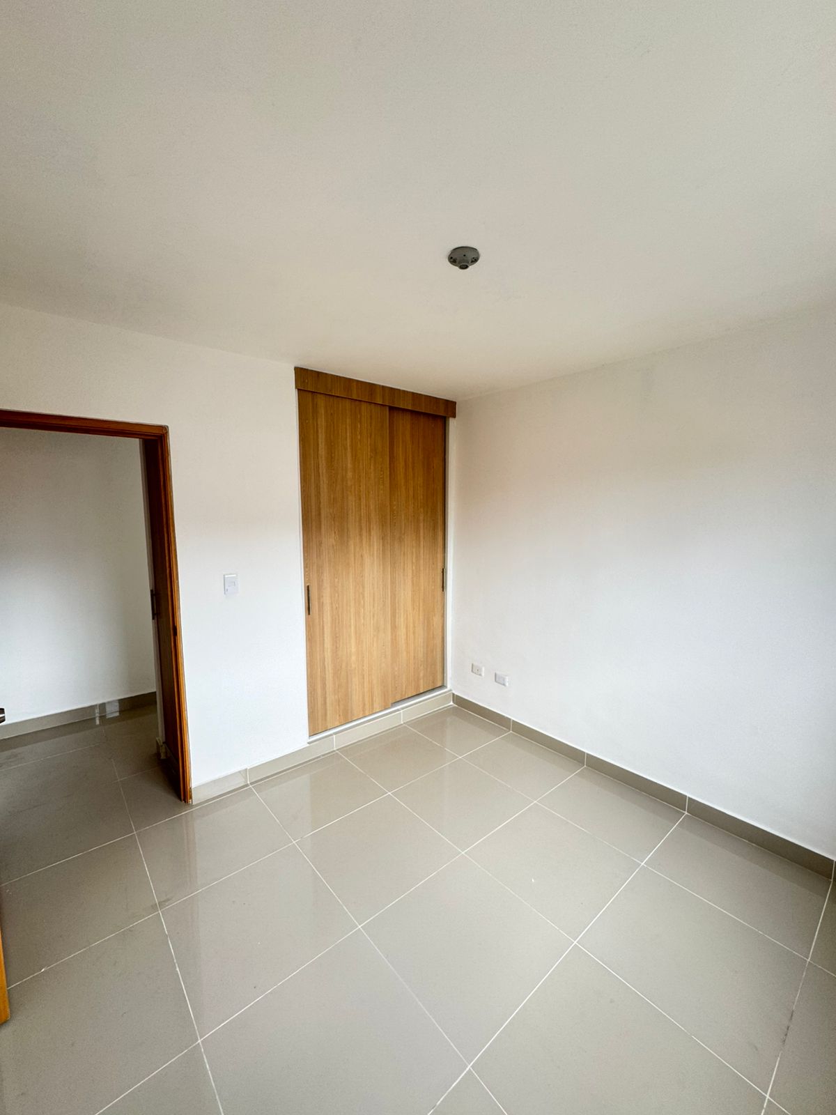 apartamentos -  Venta de Apartamento en La Isabelita  3