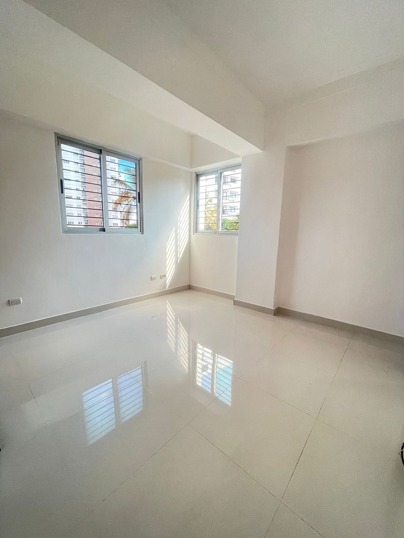 apartamentos - Apartamento con línea blanca en Serralles 5