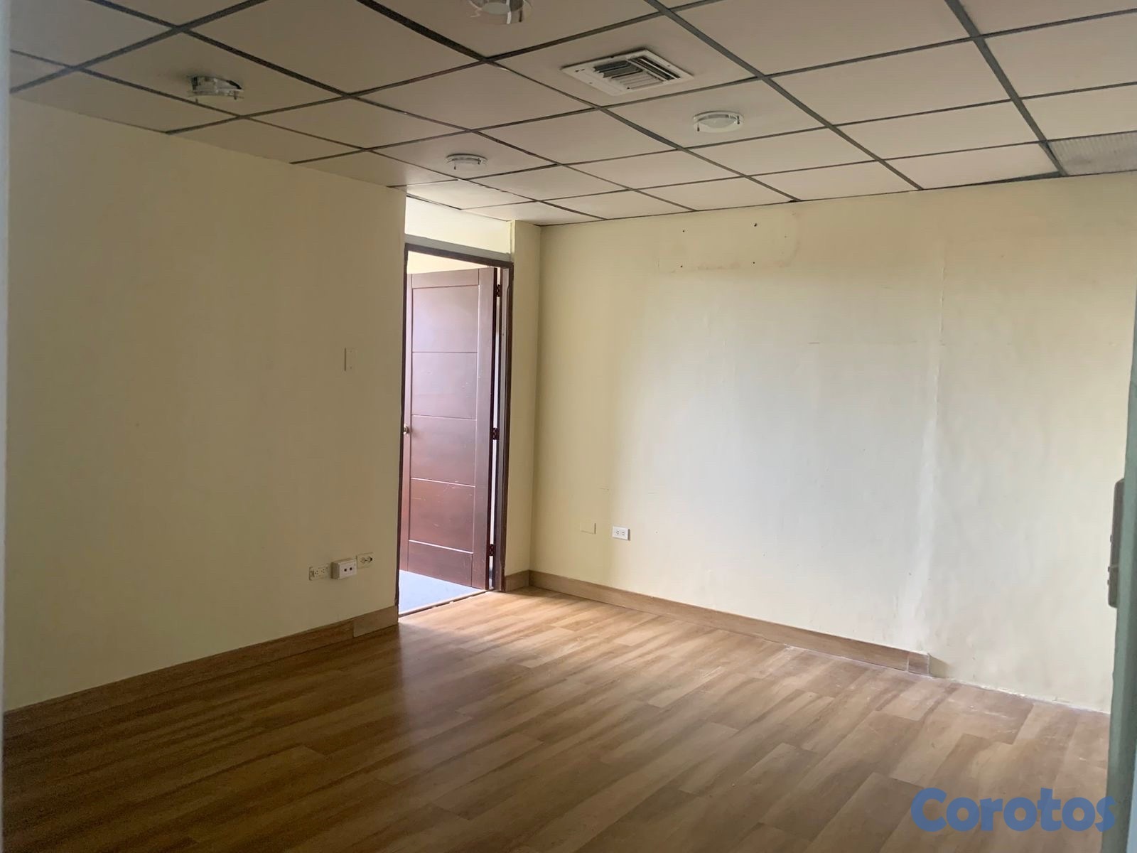 oficinas y locales comerciales - Alquiler local comercial en la Esperilla  3