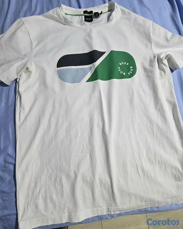 ropa para hombre - **Vendo poloshirts hugo boss size L practicamente  6