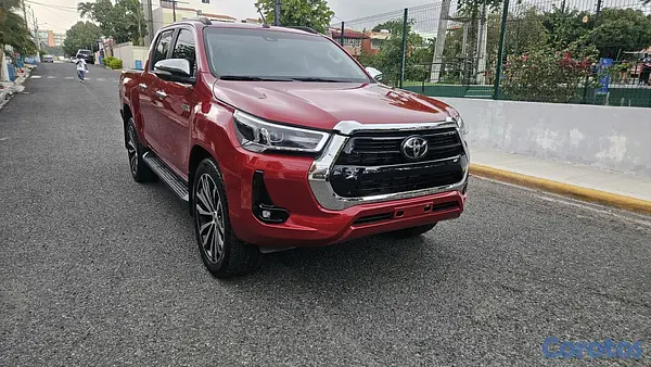 jeepetas y camionetas - Toyota hilux srv 2022 full 12