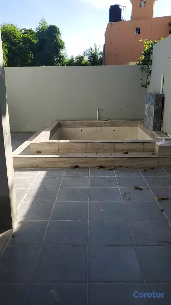 casas - RESIDENCIA B-VIII, AUTOPISTA DE SAN ISIDRO 10