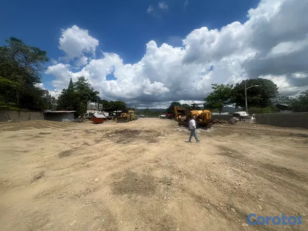solares y terrenos - OPORTUNIDAD UNICA, TOTALMENTE PLANO Y LISTO PARA T 4