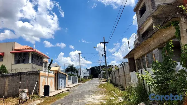 solares y terrenos - Terreno Residencial con Excelente Potencial de Rev 3