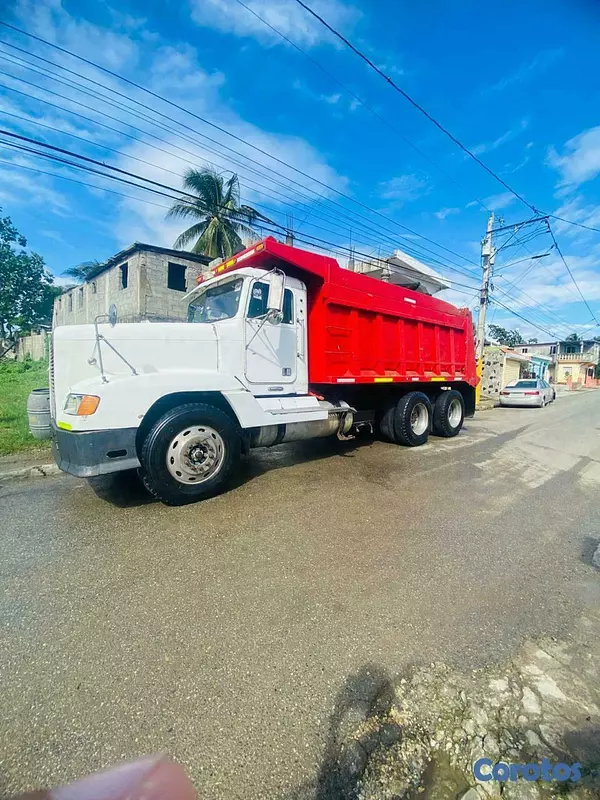 camiones y vehiculos pesados - CAMION FREIGHTLINER 1