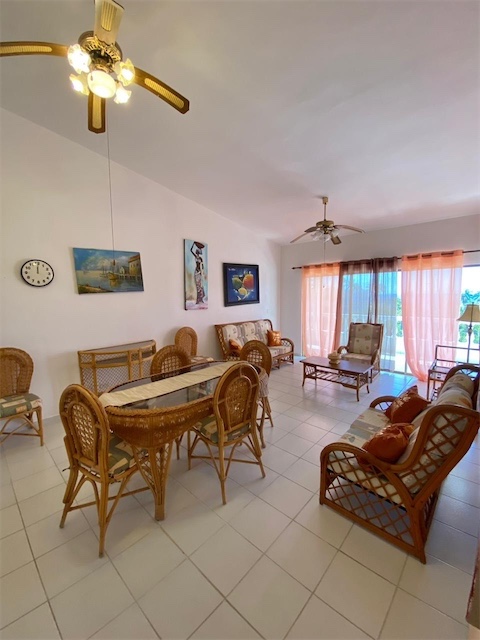 apartamentos - Venta de apartamento segunda línea de playa  en Juan dolio con 150mts 8
