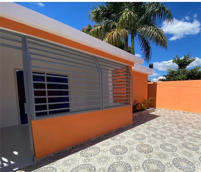 casas - Venta de casa de un nivel  en lucerna Santo Domingo este 6