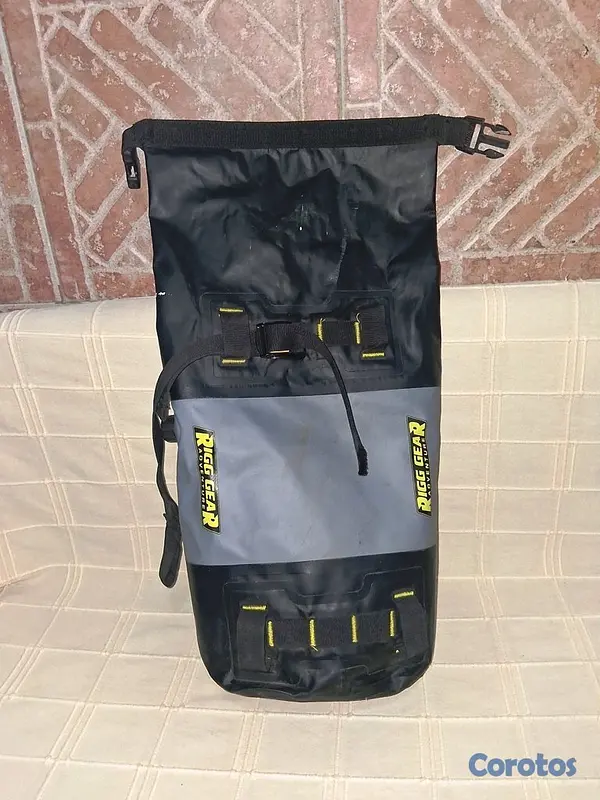 Artículos Deportivos - Mochila Impermeable Nelson-Rigg Hurricane 10L (SE- 7