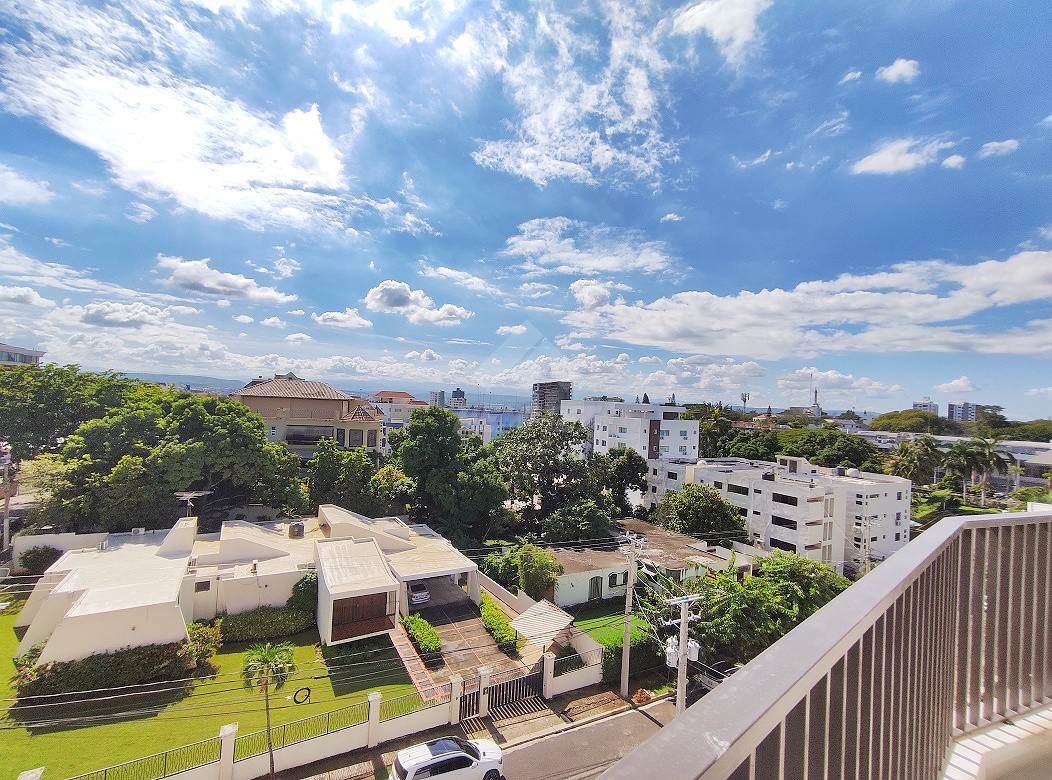 apartamentos - ESTUDIO CON AREA SOCIAL Y PICUZZY LA ESMERALDA SANTIAGO  8