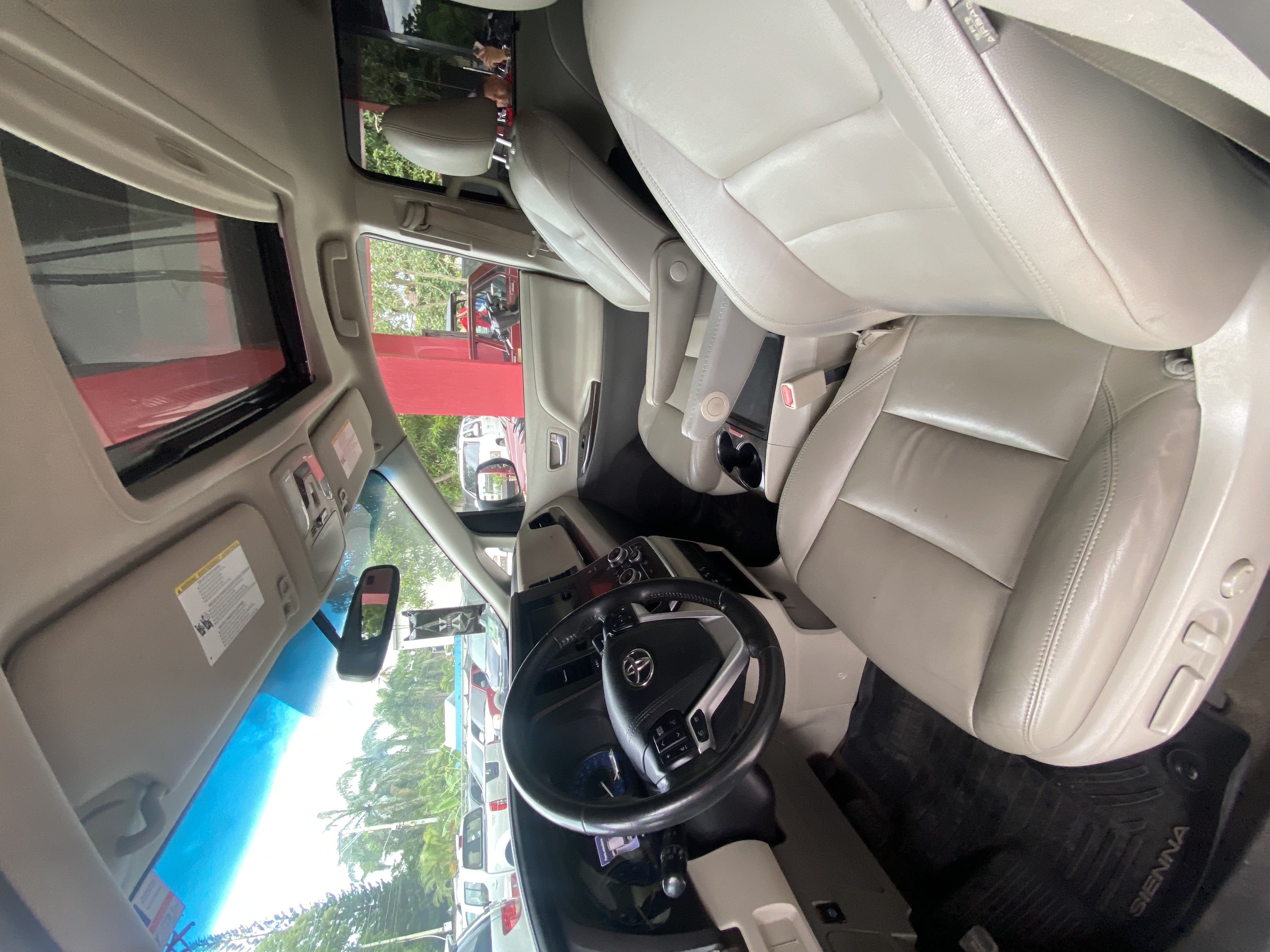 jeepetas y camionetas - TOYOTA SIENNA 2017 8