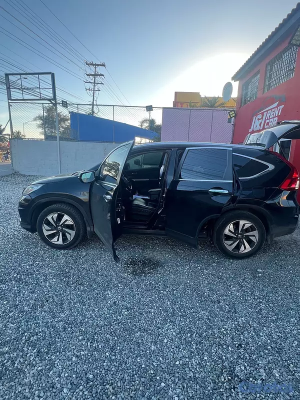 jeepetas y camionetas - HONDA CRV TURING 2016 buenas condiciones  2