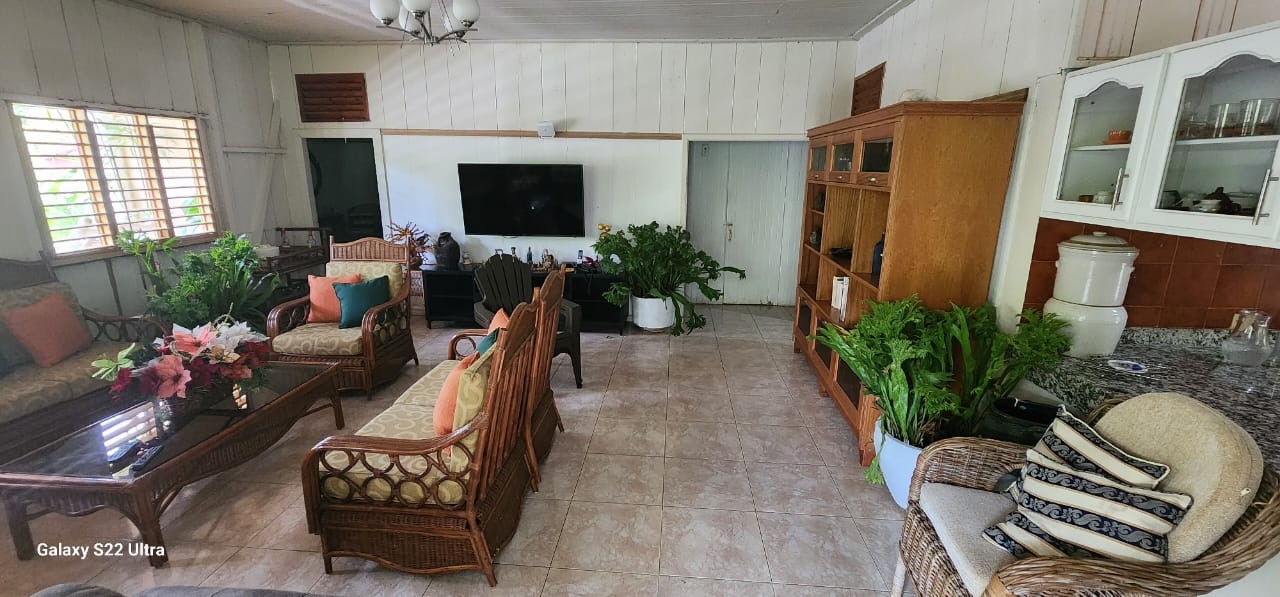 casas vacacionales y villas - Vendemos o rentamos hermosa casa con dos cabañas con solar en Jarabacoa 4