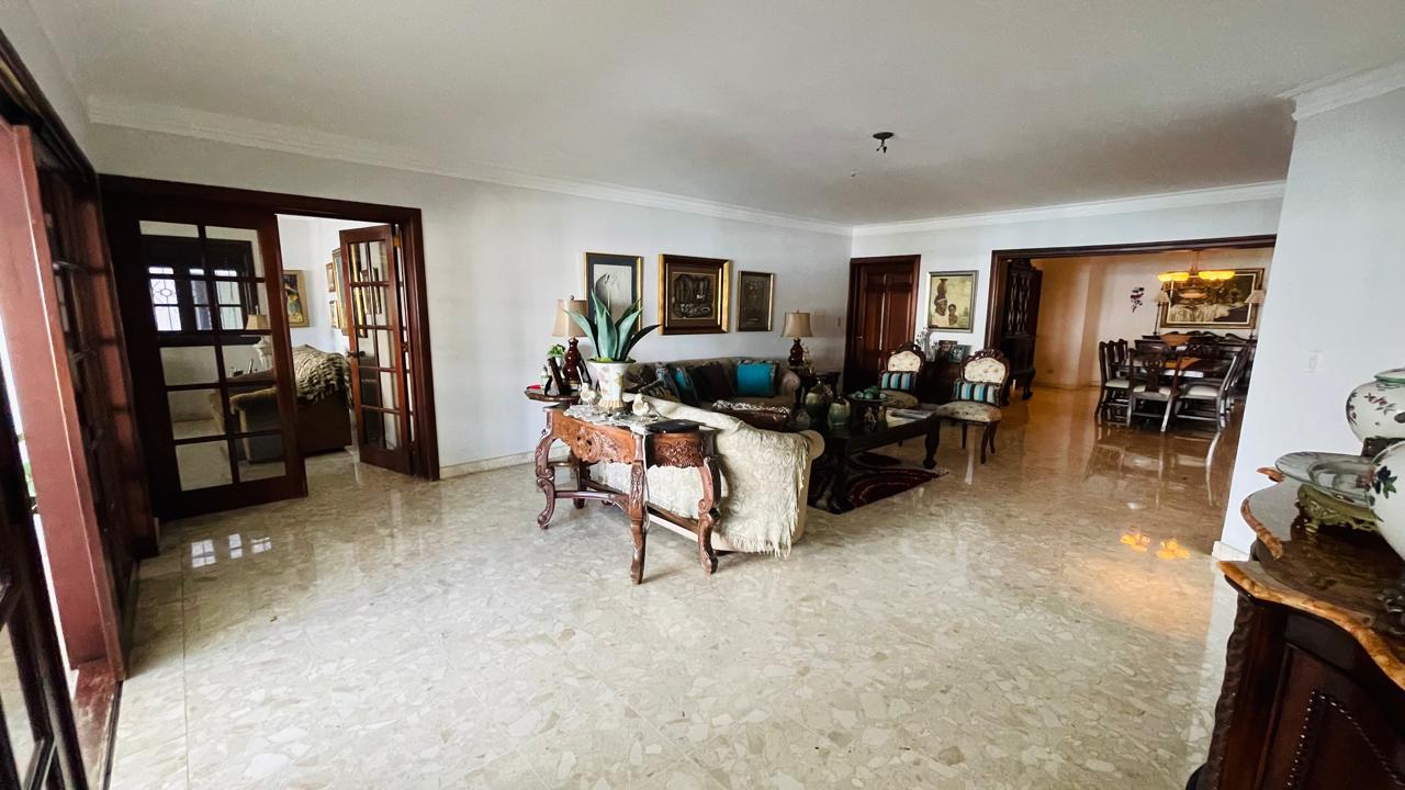 apartamentos - apartamento en piantini en venta  6