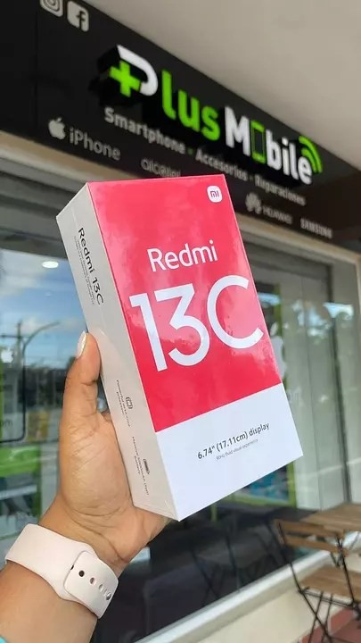 celulares y tabletas - Xiaomi Redmi 13C 128GB 4GB RAM 
