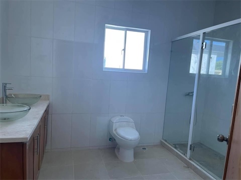 casas - Tenemos varias villas disponibles totalmente nuevas frente a playa dorada 3