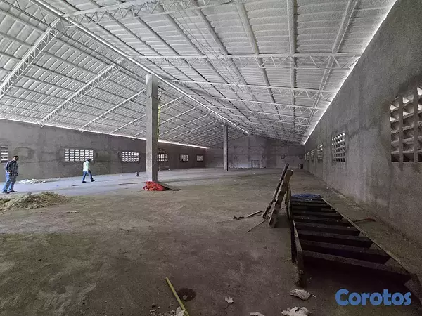 oficinas y locales comerciales - Naves Industriales Av. Independencia en alquiler  5