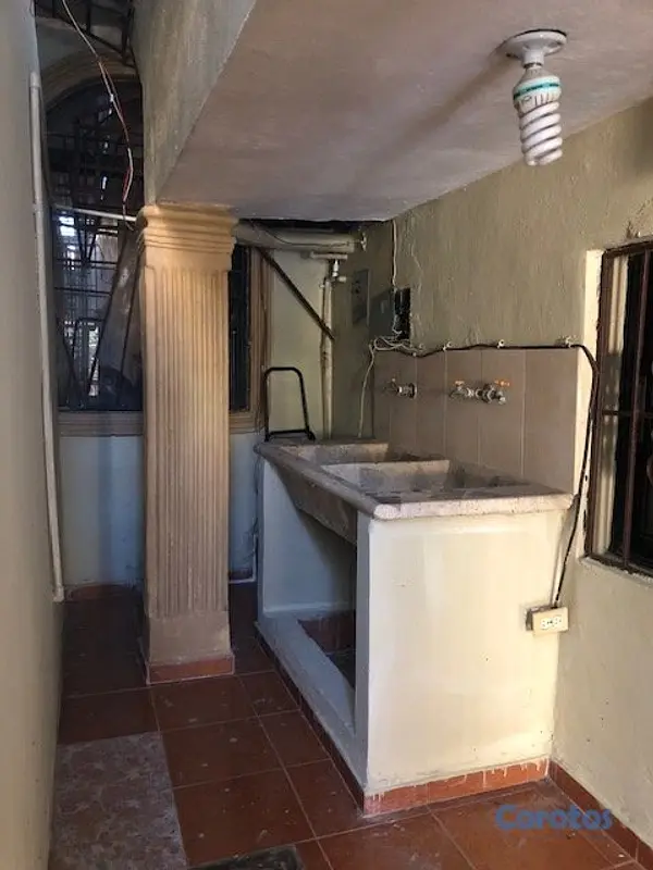 casas - CASA EN ALQUILER SEMISOTANO 17