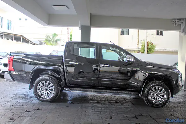 jeepetas y camionetas - Mitsubishi L 200 2026 7
