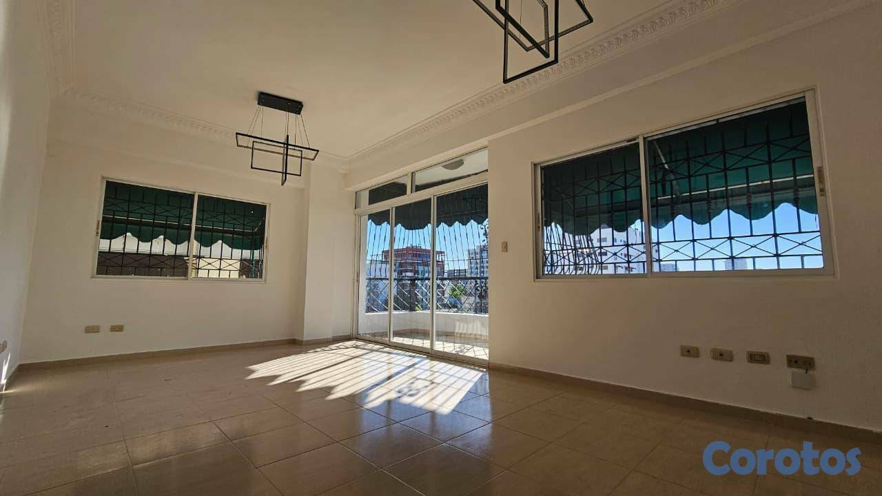 apartamentos - Apartamento en Alquiler en Evaristo Morales 6