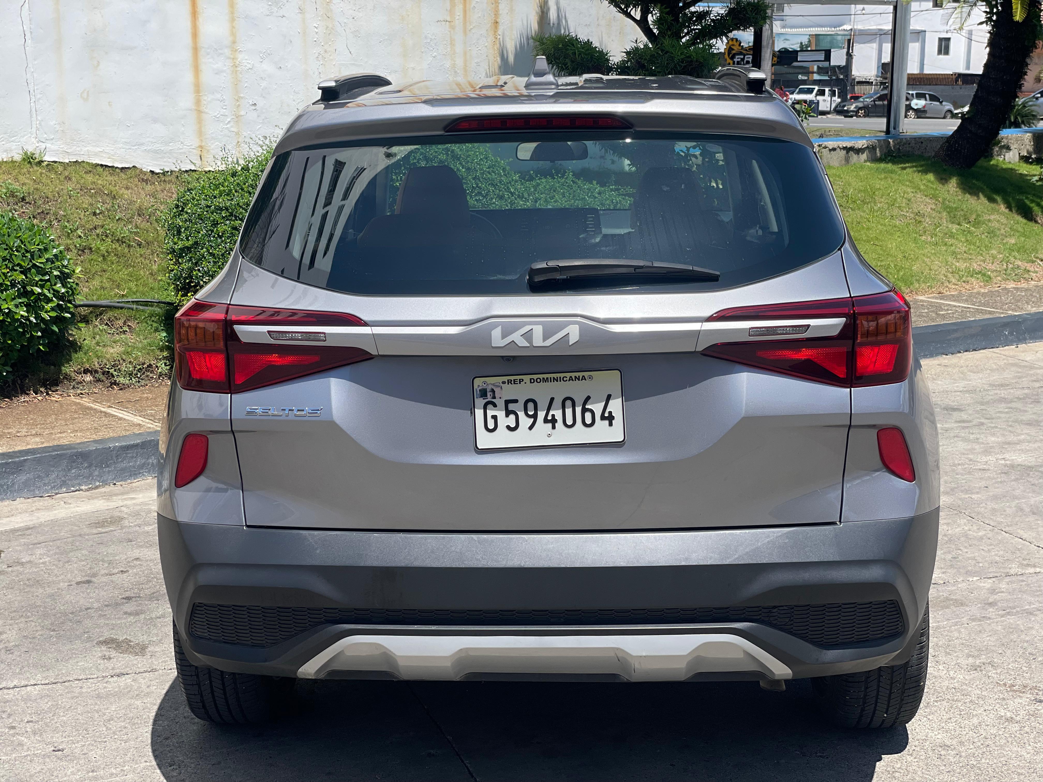 jeepetas y camionetas - KIA SELTOS 2022 UNICO DUEÑO INTERIOR EN PIEL NUEVA 6