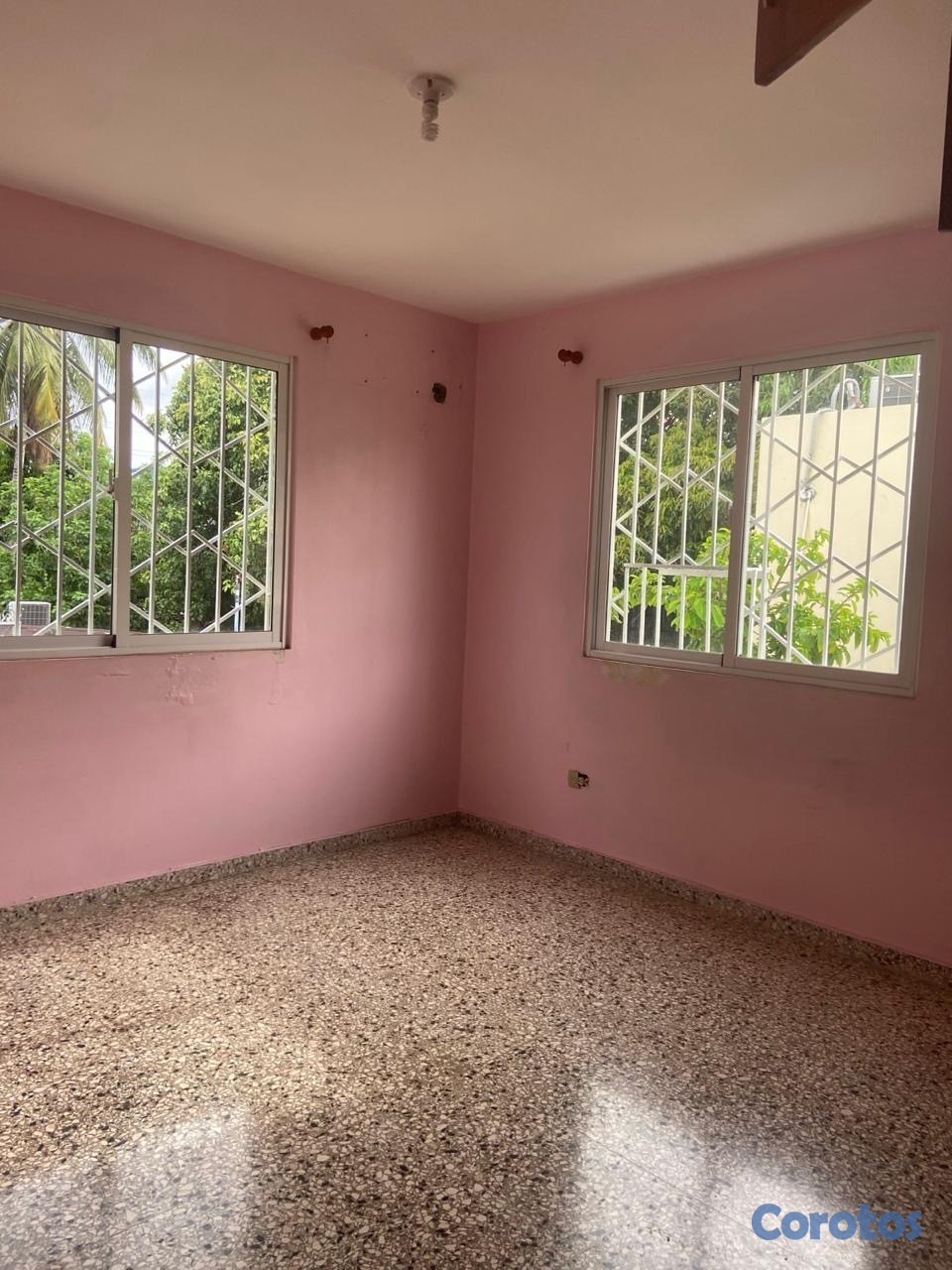 casas - ALQUILO CASA DE  2 NIVELES  KM 7 INDEPENDENCIA  SE 1