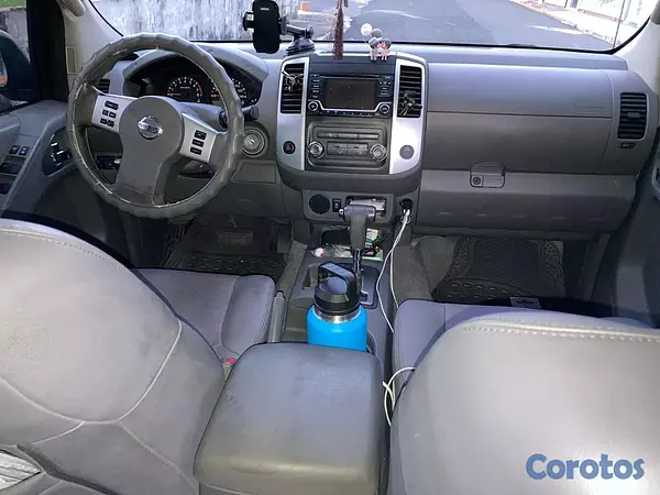 jeepetas y camionetas - Nissan Frontier SV 6