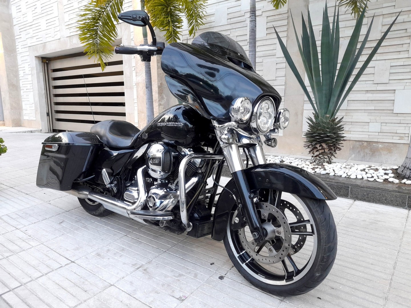 motores y pasolas - Harley Davidson Streetglide 2015 como nueva! 5