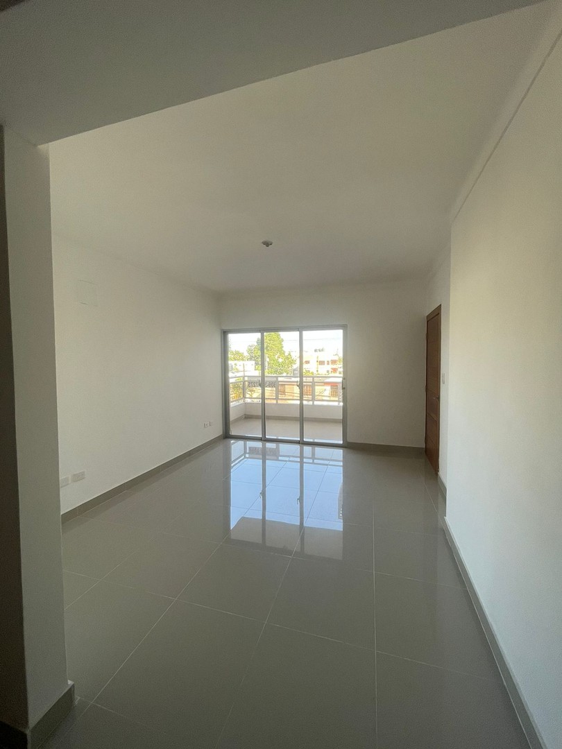apartamentos - Vendo en Los Restauradores.-
Apartamento de lujo:
3er.nivel 
146 mts2 + 30 mts2

