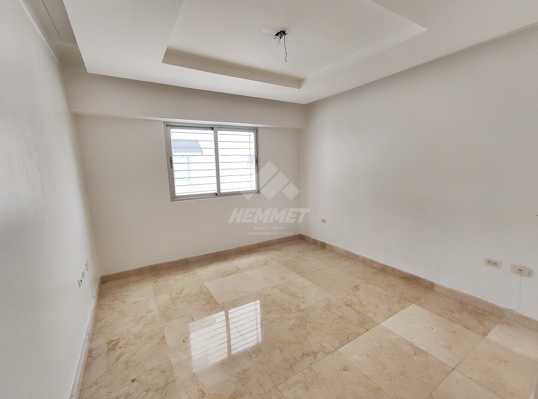 apartamentos - APARTAMENTO 220MTS2 CON FAMILY ROOM Y 3 PARQUEOS LA ESMERALDA SANTIAGO  8