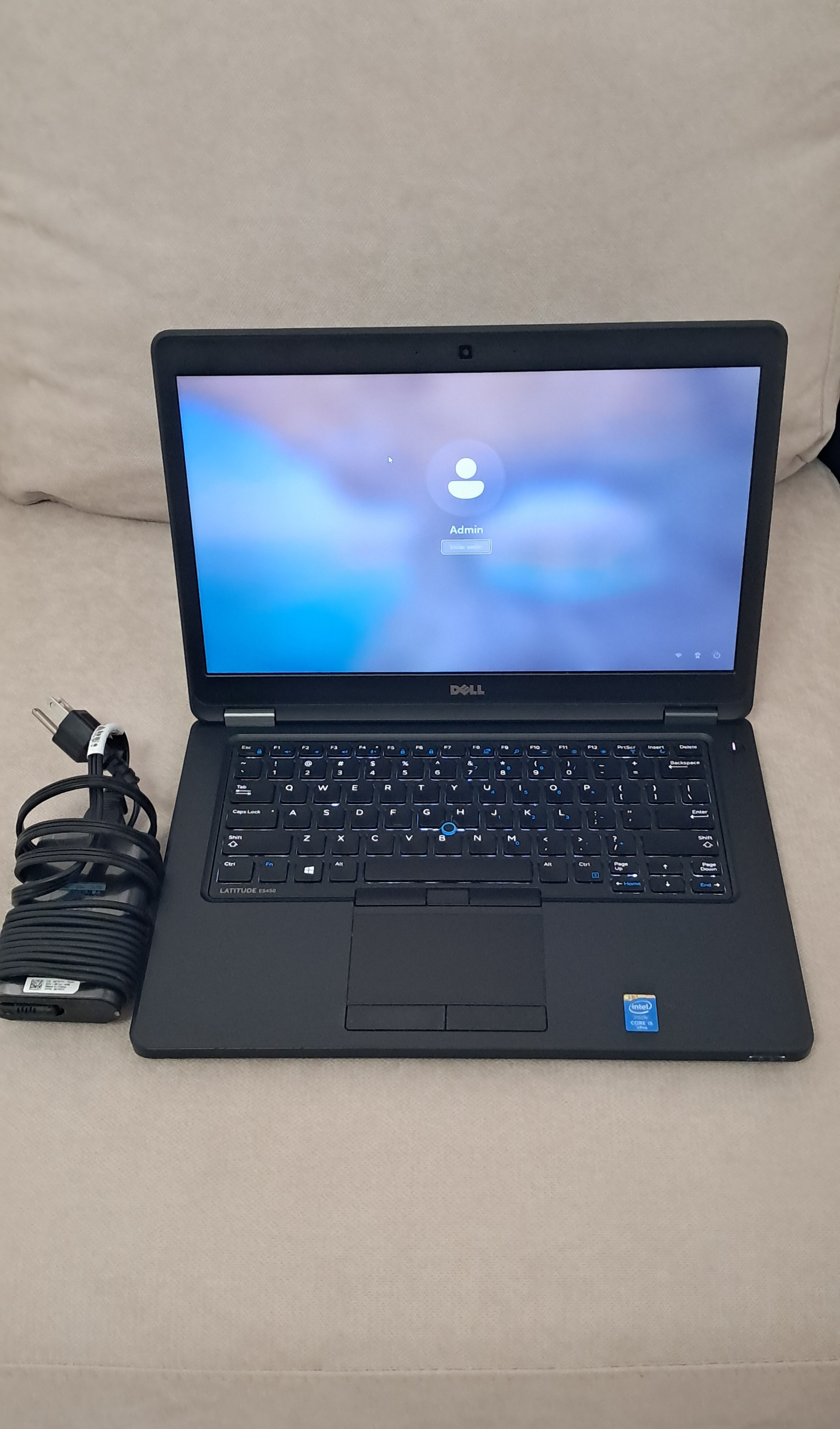 computadoras y laptops - Laptop Dell i5 512GB SSD 16GB Ram E5450 Win 11 PRo 1