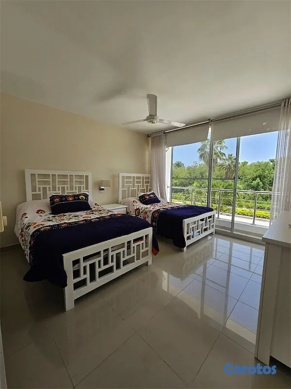 casas vacacionales y villas - Venta de Villa totalmente amueblada en Playa Nueva Romana, 324.99 Ms2 solar 3