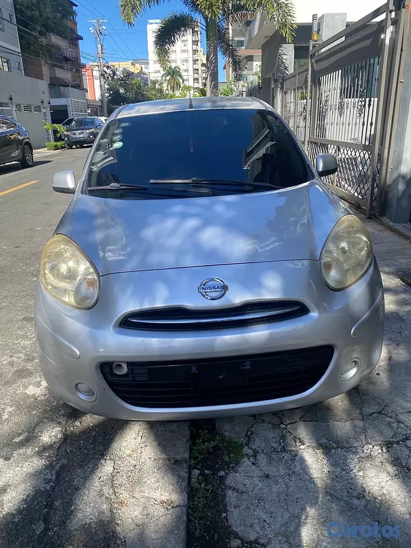 carros - Vendo Nissan March 1