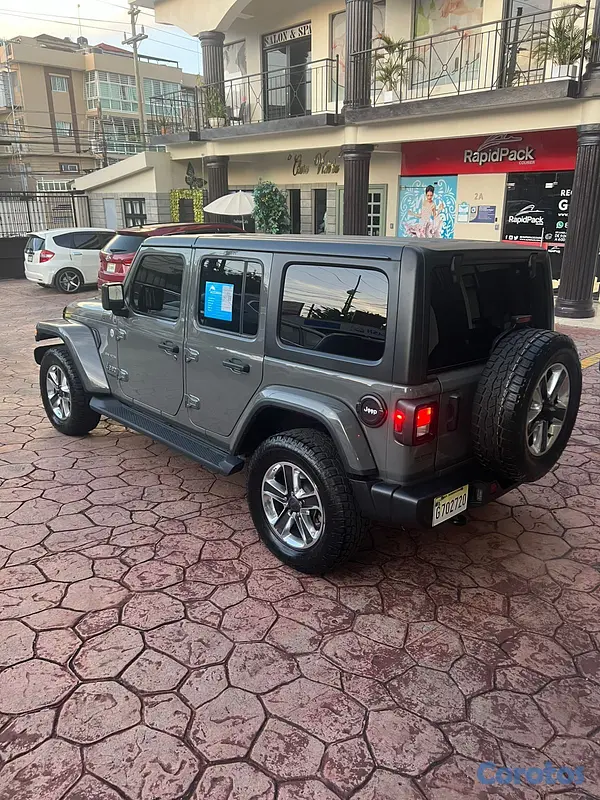 jeepetas y camionetas - Jeep Sahara 2021 6