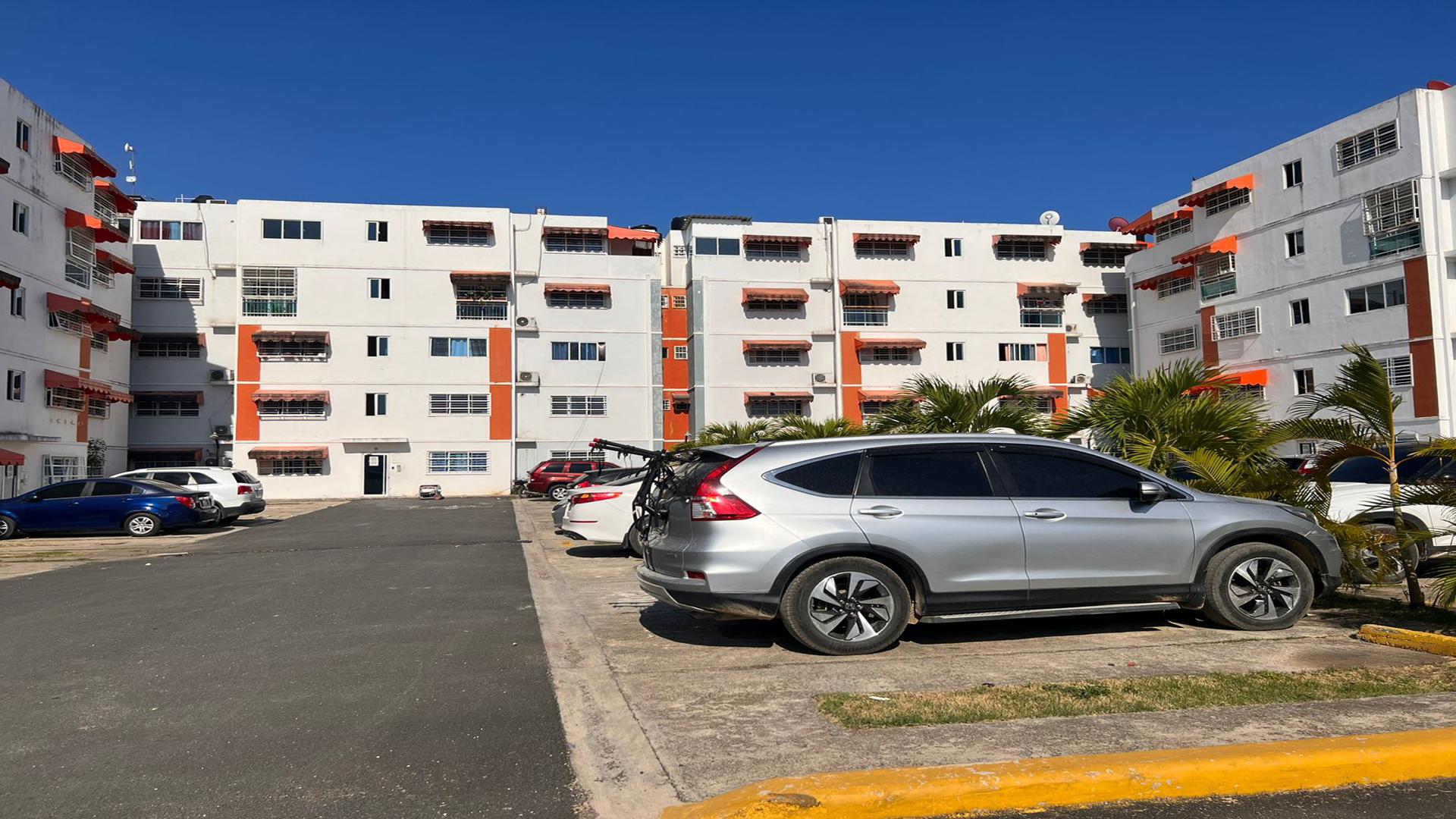 apartamentos - Economico Apartamento listo en venta en la  Autopista de San Isidro