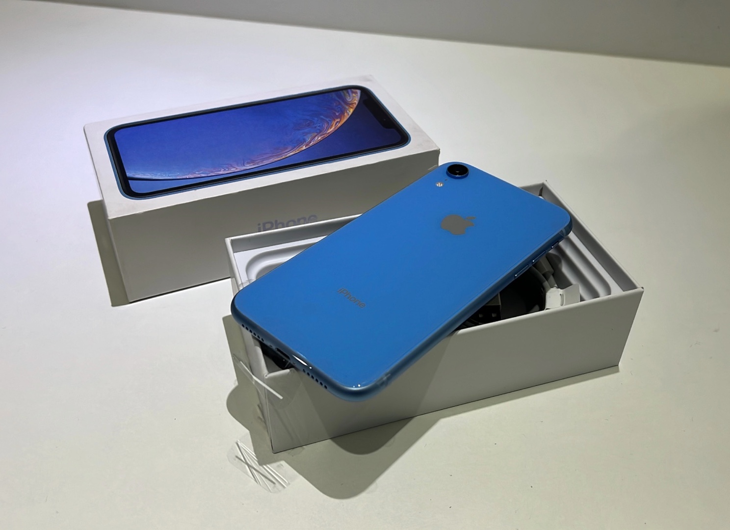 celulares y tabletas - Vendo iPhone XR 64GB Azul Nuevo, Desbloqueado, RD$ 23,500 NEG
